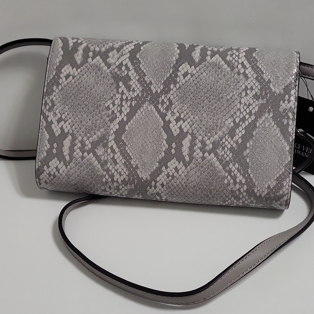 Vera Wang Gray Snakeskin Crossbody Bag - Picture 5 of 5